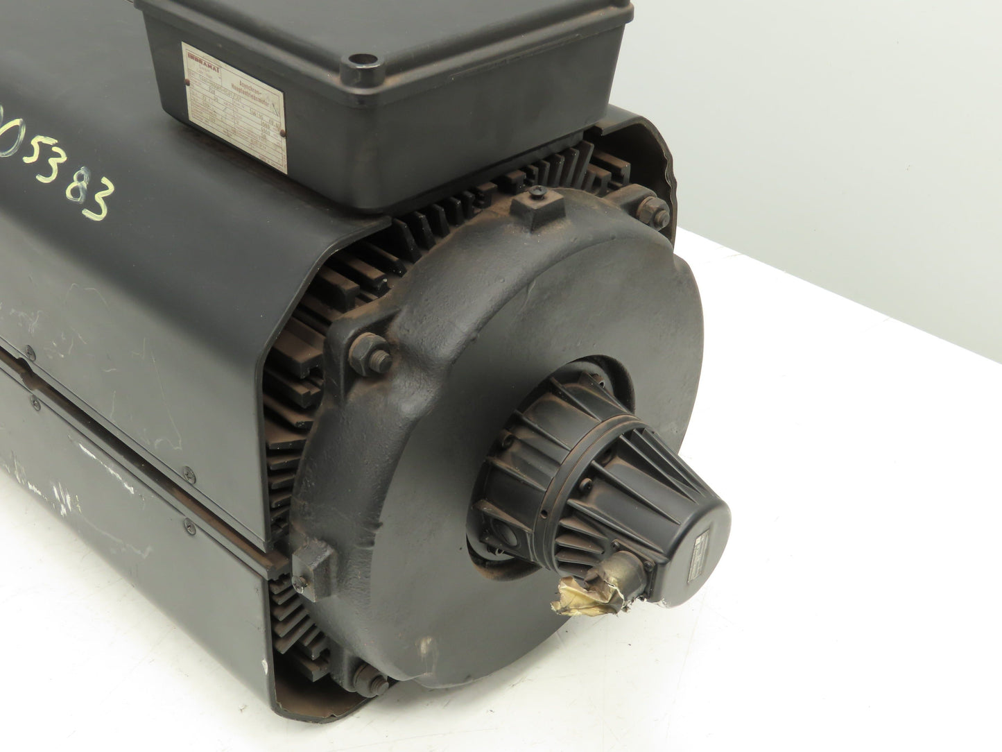 Indramat 2AD 160B-B05OB1-BS01/S01 30kw 1500-6000rpm AC Induction Motor