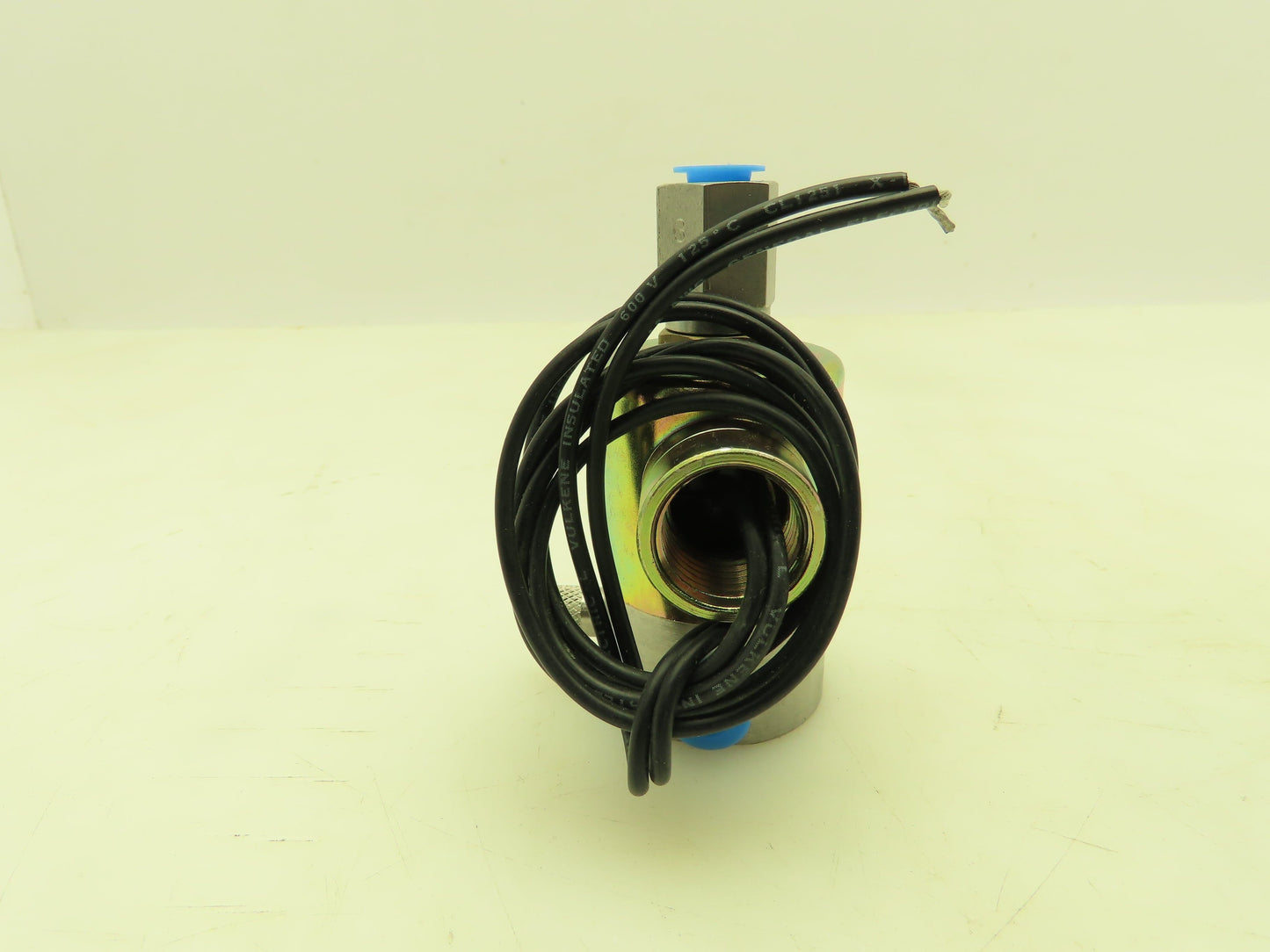 Honeywell Skinner V54LR1150 Solenoid Valve 3-Way NC 120V 150 PSI 1/8" NPT