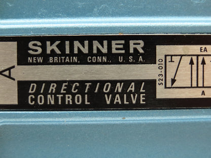 Honeywell Skinner S4L0KFX5 Directional Control Spool Valve 5 Port 3 Pos 3/4" NPT