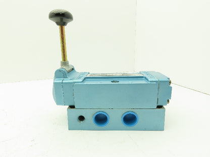 Honeywell Skinner S4L0KFX5 Directional Control Spool Valve 5 Port 3 Pos 3/4" NPT