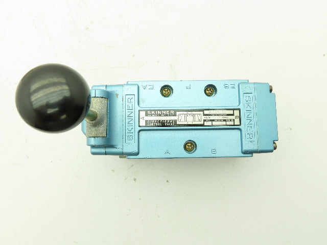 Honeywell Skinner S4L0KFX5 Directional Control Spool Valve 5 Port 3 Pos 3/4" NPT