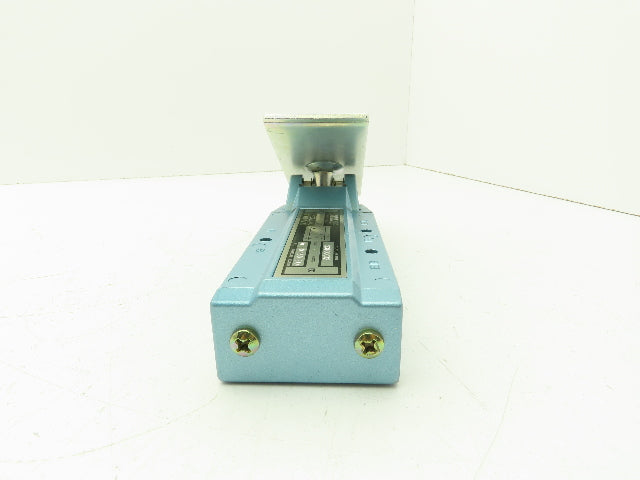 Honeywell Skinner S3T0CCX2 Directional Control Valve Pneumatic Air Foot Pedal