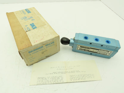 S3B0CCX2 Skinner Directional Control Valve 5/2 5 Way 2 Pos 1/4" NPT 150 PSI
