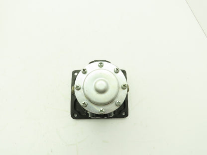 Fairchild 2776 Governaire Precision Pneumatic Regulator Flange Mount 3/4" NPT