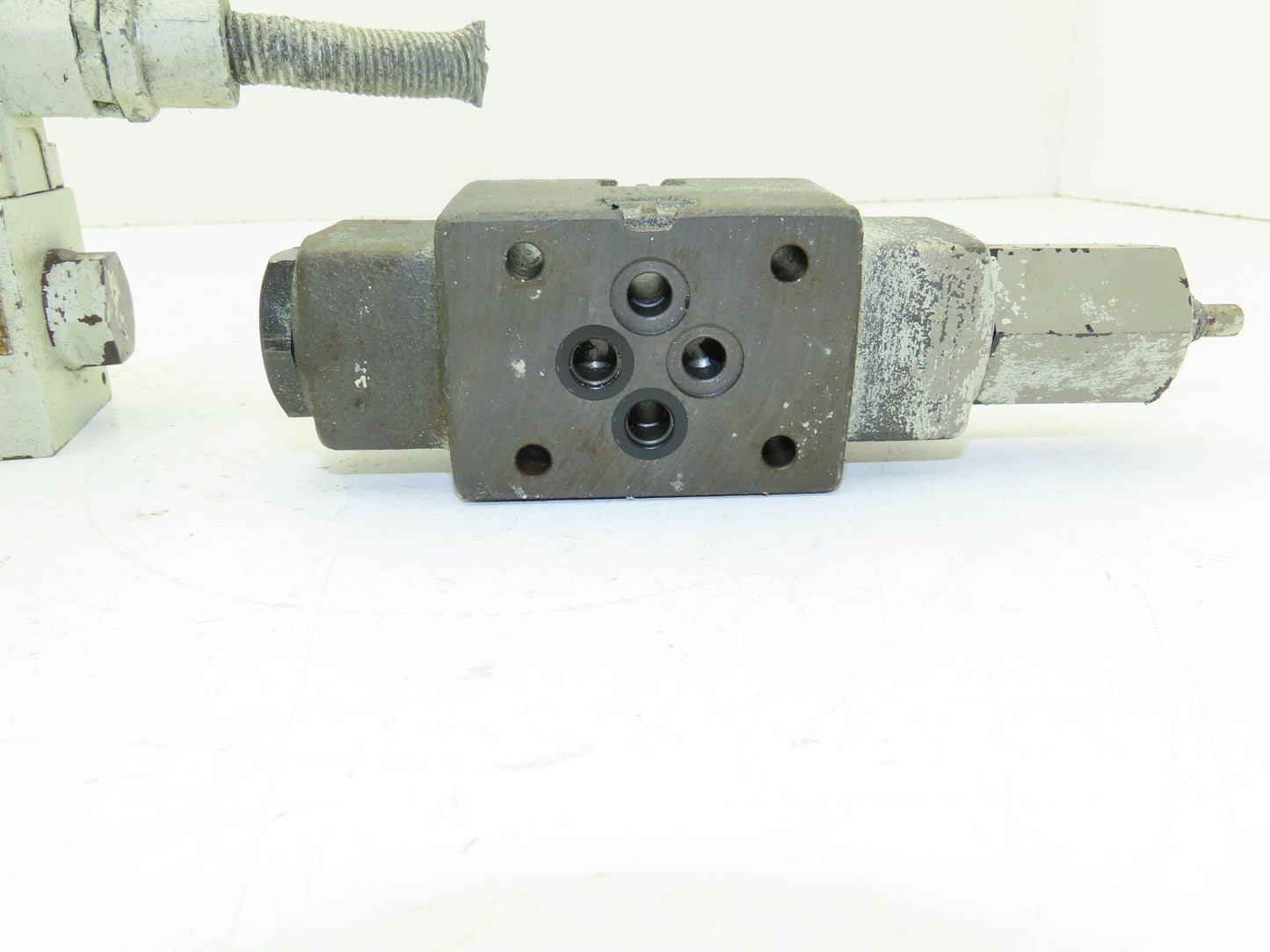 Yuken SD1149-0-1001 Hydraulic Modular CheckValve Block Vickers Directional Valve