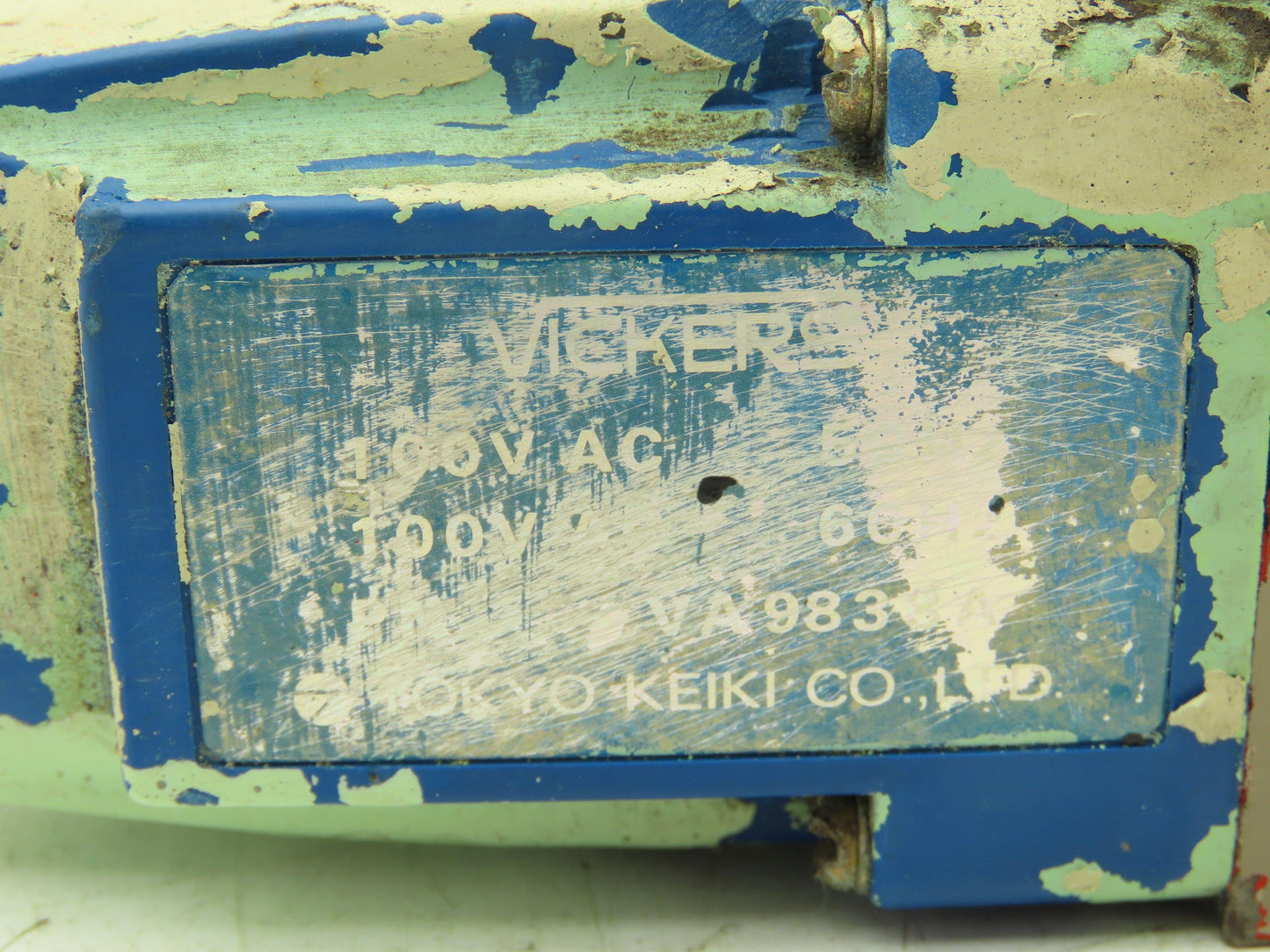Vickers DG4V-3-2A-PL-T-10-LH-JA-S330 Tokyo Hydraulic Directional Control Valve