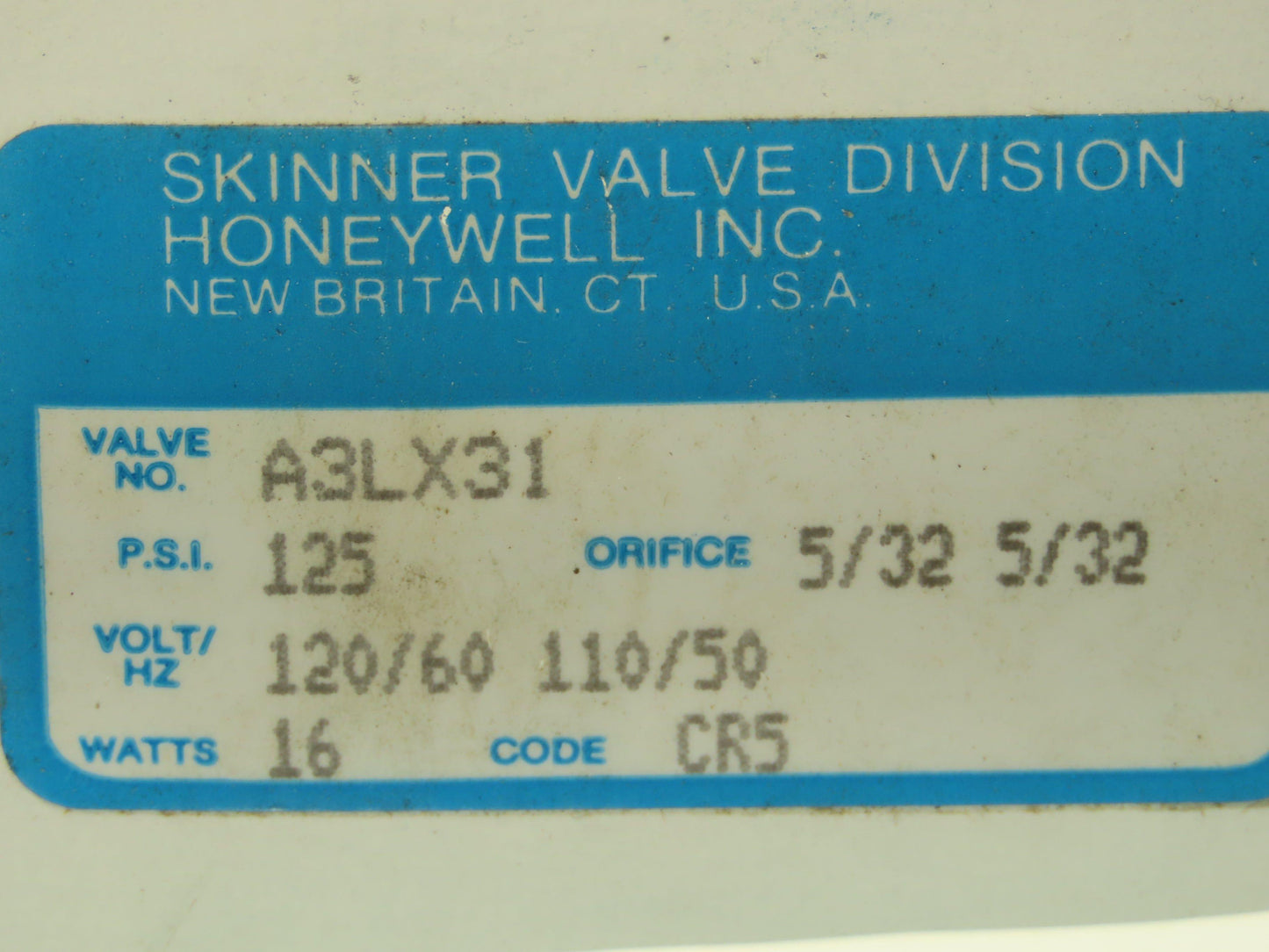 Honeywell Skinner A3LX31 Solenoid Valve 3-Way NC 120V 125 PSI 1/4" NPT -No Coil