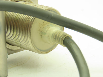 Omron E2E-X10D1-N Inductive Proximity Sensor Switch SS Bracket Lot of 3