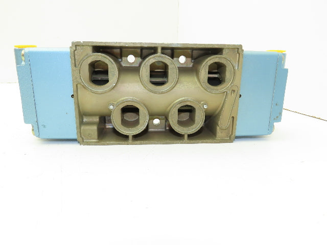 Honeywell Skinner S4AACHXX Pneumatic Directional Control Valve 5/2 Pos 150 PSI