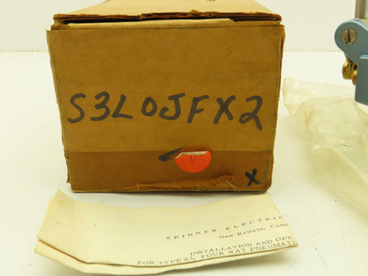 Skinner S3L0JFX2 Pneumatic Directional Hand Lever Valve 5/3 Pos Spring Return