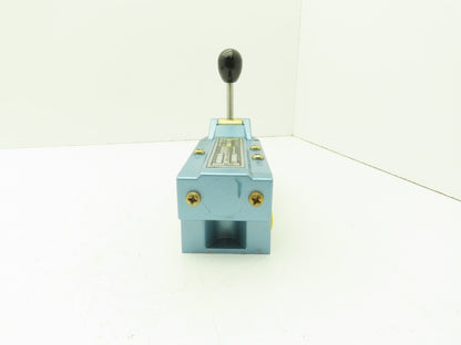 Skinner S3L0JFX2 Pneumatic Directional Hand Lever Valve 5/3 Pos Spring Return