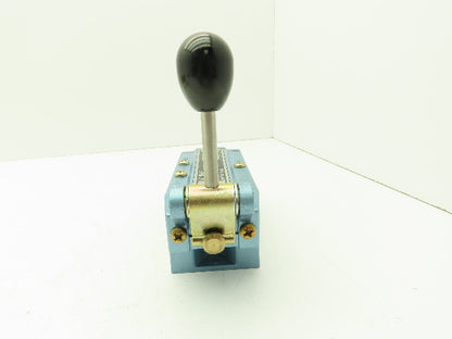 Skinner S3L0JFX2 Pneumatic Directional Hand Lever Valve 5/3 Pos Spring Return