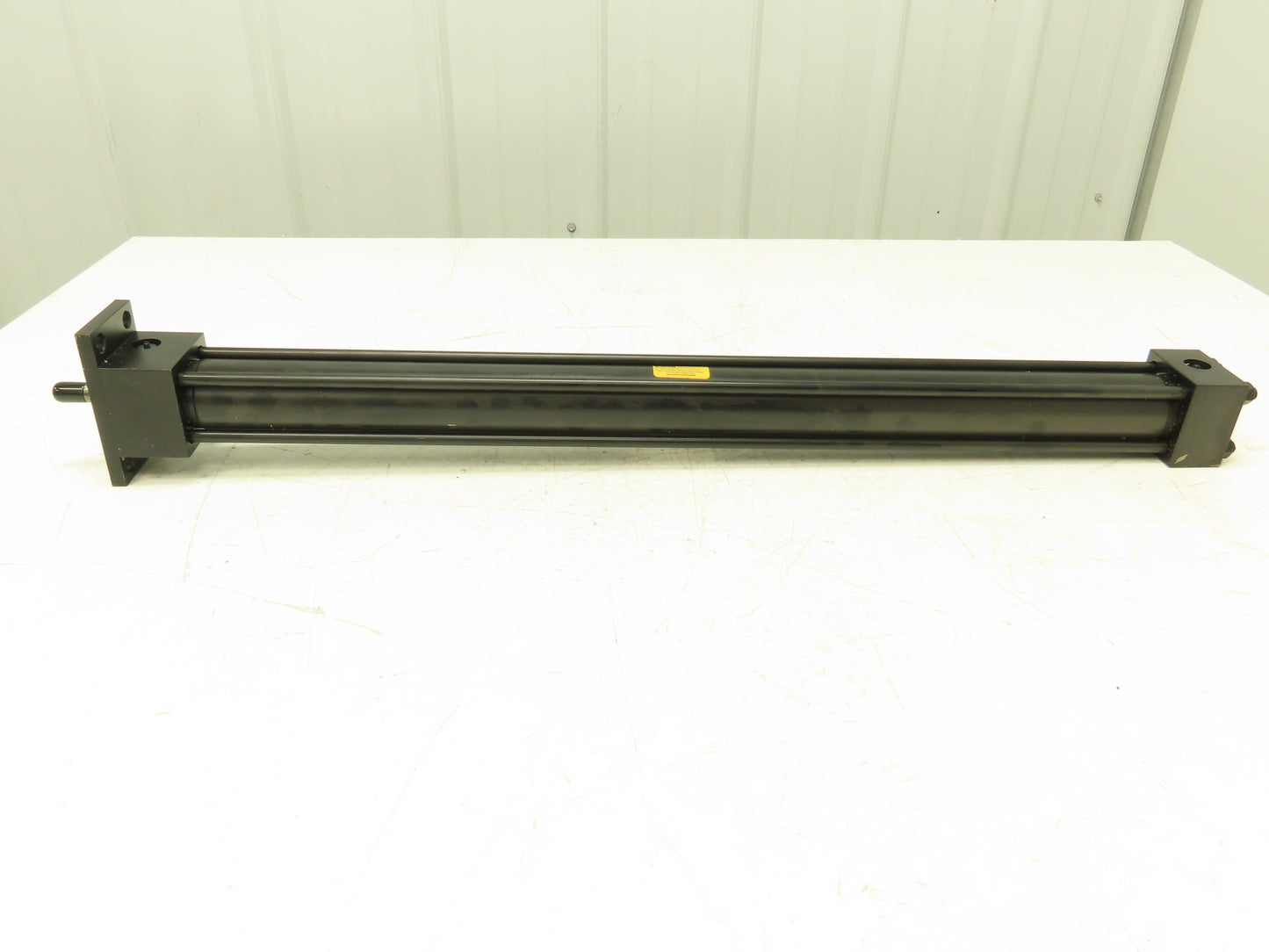 Parker 01.50CJ2H Hydraulic Cylinder 1-1/2" Bore 25" Stroke 1500 PSI Flange Mount