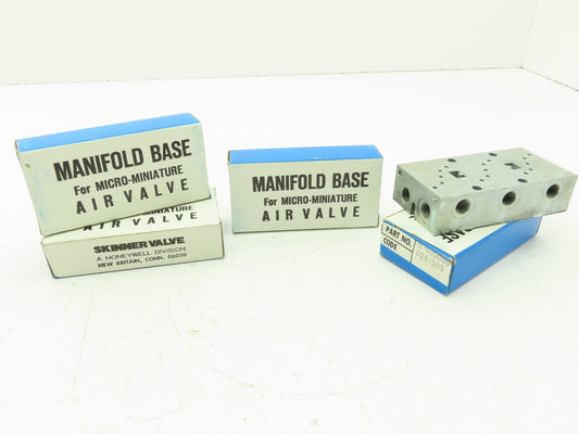 Honeywell Skinner MB60S006 Solenoid Valve Manifold 3-Way 1/8" Port Lot of 4