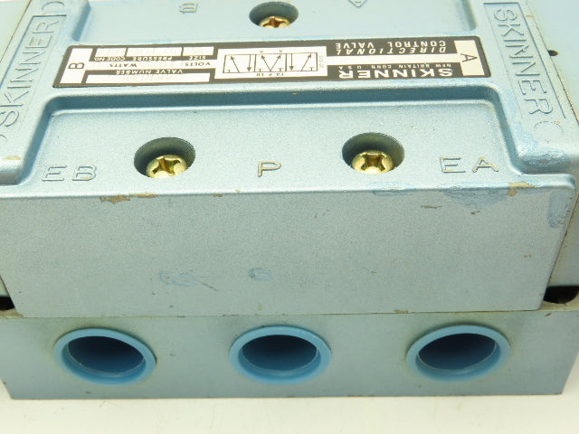 Honeywell Skinner S4KKHDL5 Solenoid Valve 5-Way 3 Pos 110V 150 PSI 3/4" NPT