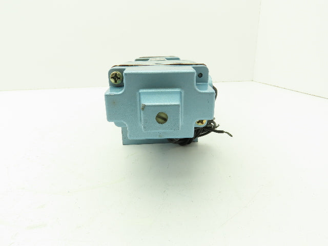 Honeywell Skinner S4KKHDL5 Solenoid Valve 5-Way 3 Pos 110V 150 PSI 3/4" NPT