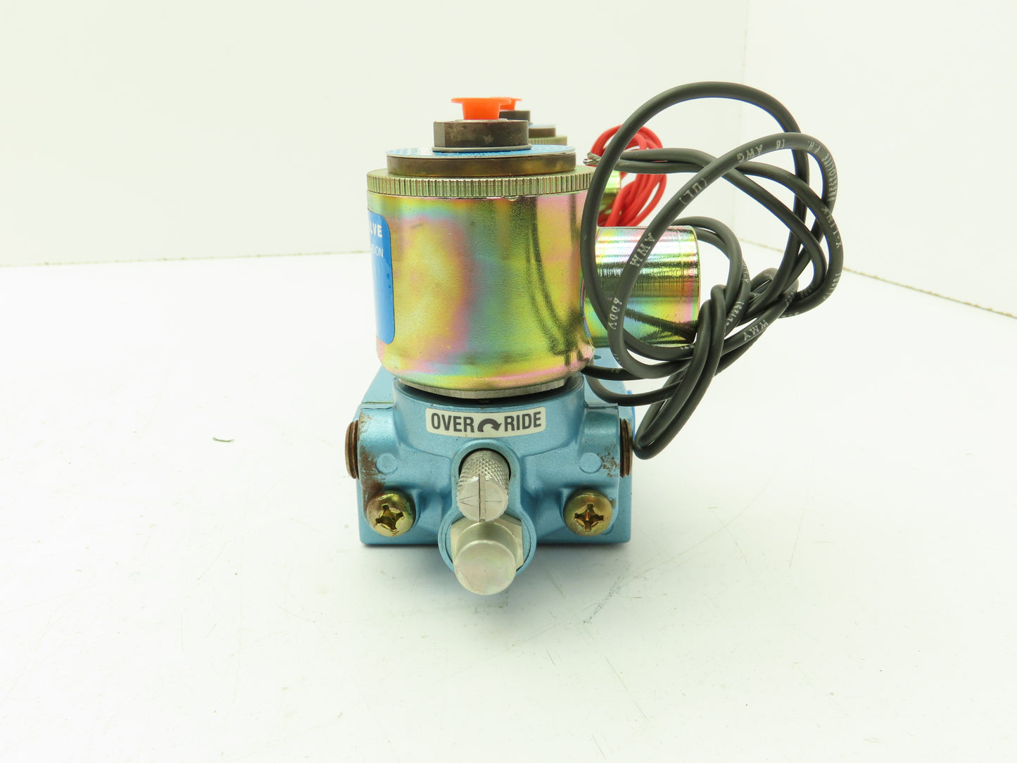 Honeywell Skinner S3FFHAL3 Solenoid Valve 5-Way 3 Pos 24VDC 150 PSI 3/8" NPT