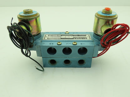 Skinner S3FFHDL3 Directional Control Valve 5-Way 3 Pos 24VDC 150PSI 3/8" NPT