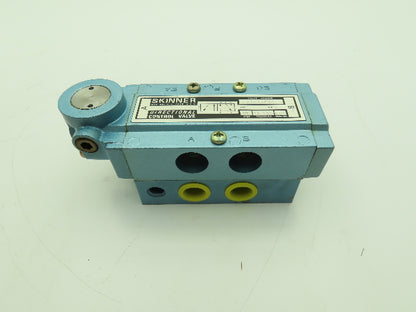 Skinner S3A0AEX4 Pneumatic Directional Control Valve 5-Way 2 Pos 150PSI 1/2" NPT