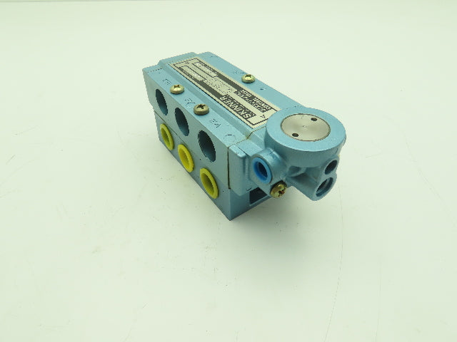 Skinner S3A0AEX4 Pneumatic Directional Control Valve 5-Way 2 Pos 150PSI 1/2" NPT