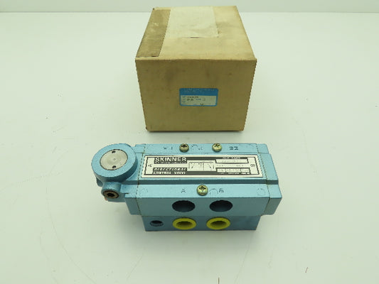 Skinner S3A0AEX4 Pneumatic Directional Control Valve 5-Way 2 Pos 150PSI 1/2" NPT