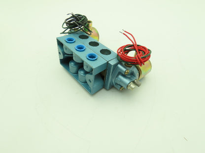Skinner S3FFHDL3 Directional Control Valve 5-Way 3 Pos 24VDC 150PSI 3/8" NPT