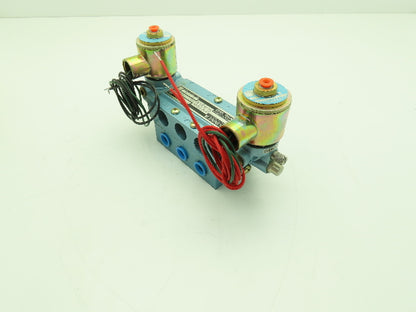 Skinner S3FFHDL3 Directional Control Valve 5-Way 3 Pos 24VDC 150PSI 3/8" NPT