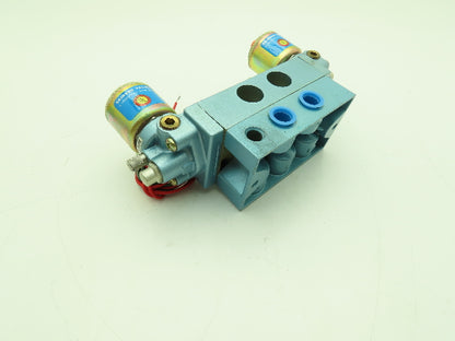 Skinner S3FFHDL3 Directional Control Valve 5-Way 3 Pos 24VDC 150PSI 3/8" NPT