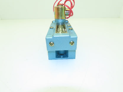 Skinner S3R0ADL3 Solenoid Directional Control Valve 5-Way 2 Pos 150PSI 3/8" NPT