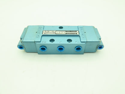Skinner S4AAGBX3 Pneumatic Directional Control Valve 5-Way 2 Pos 150PSI 1/2" NPT
