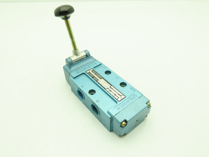Skinner S4LOBCX5 Manual Directional Control Valve 5-Way 2 Pos 150PSI 3/4" NPT