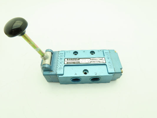 Skinner S4LOBCX5 Manual Directional Control Valve 5-Way 2 Pos 150PSI 3/4" NPT