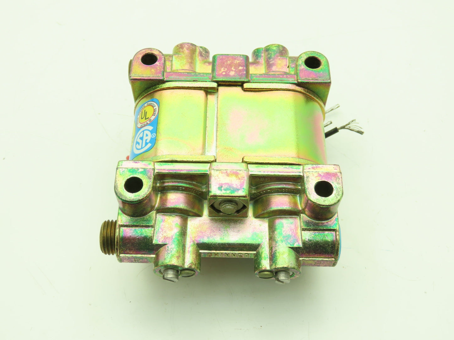 Honeywell Skinner V935LEP2150 Solenoid Valve 4-Way NO/NC 120V 150 PSI 1/4" NPT