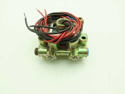 Honeywell Skinner V933DX19 Solenoid Valve 4-Way NC 120V 50 PSI 1/4" NPT