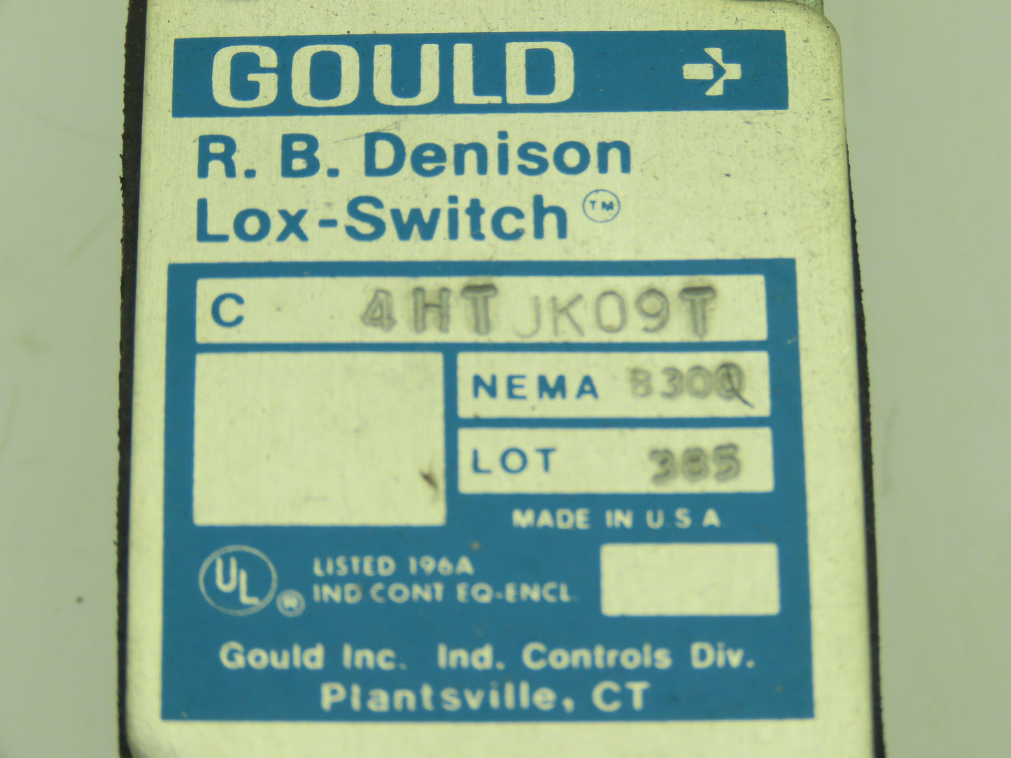 Gould C4HTJK09T R.B. Denison Lox-Switch Limit Switch B300