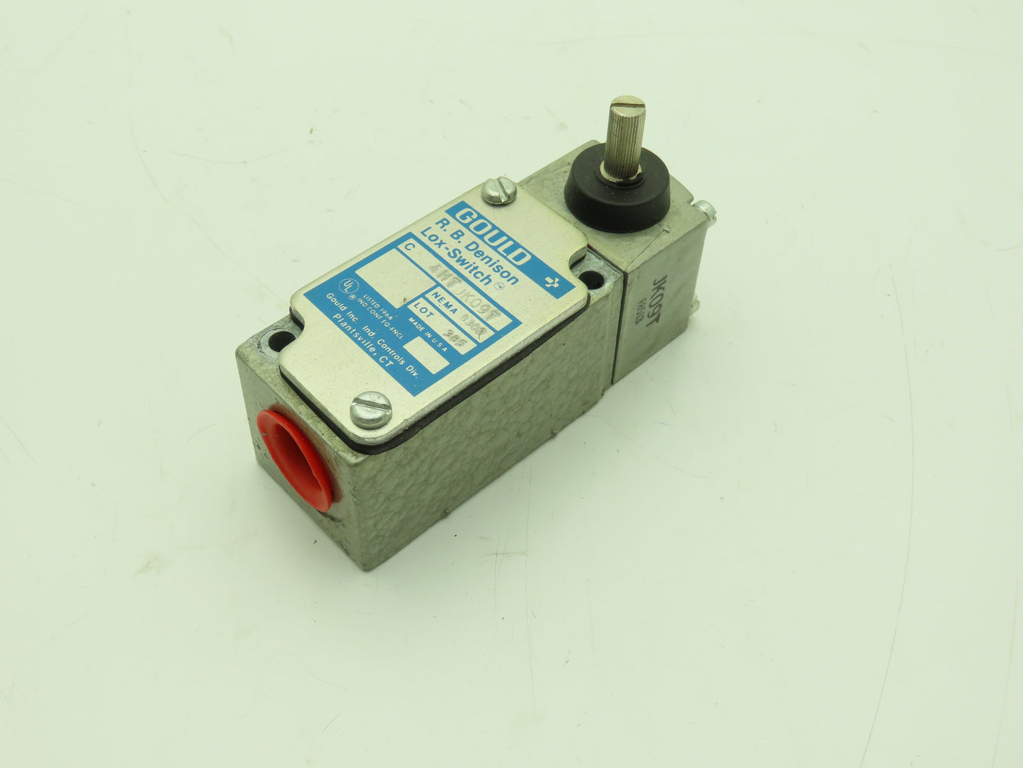 Gould C4HTJK09T R.B. Denison Lox-Switch Limit Switch B300