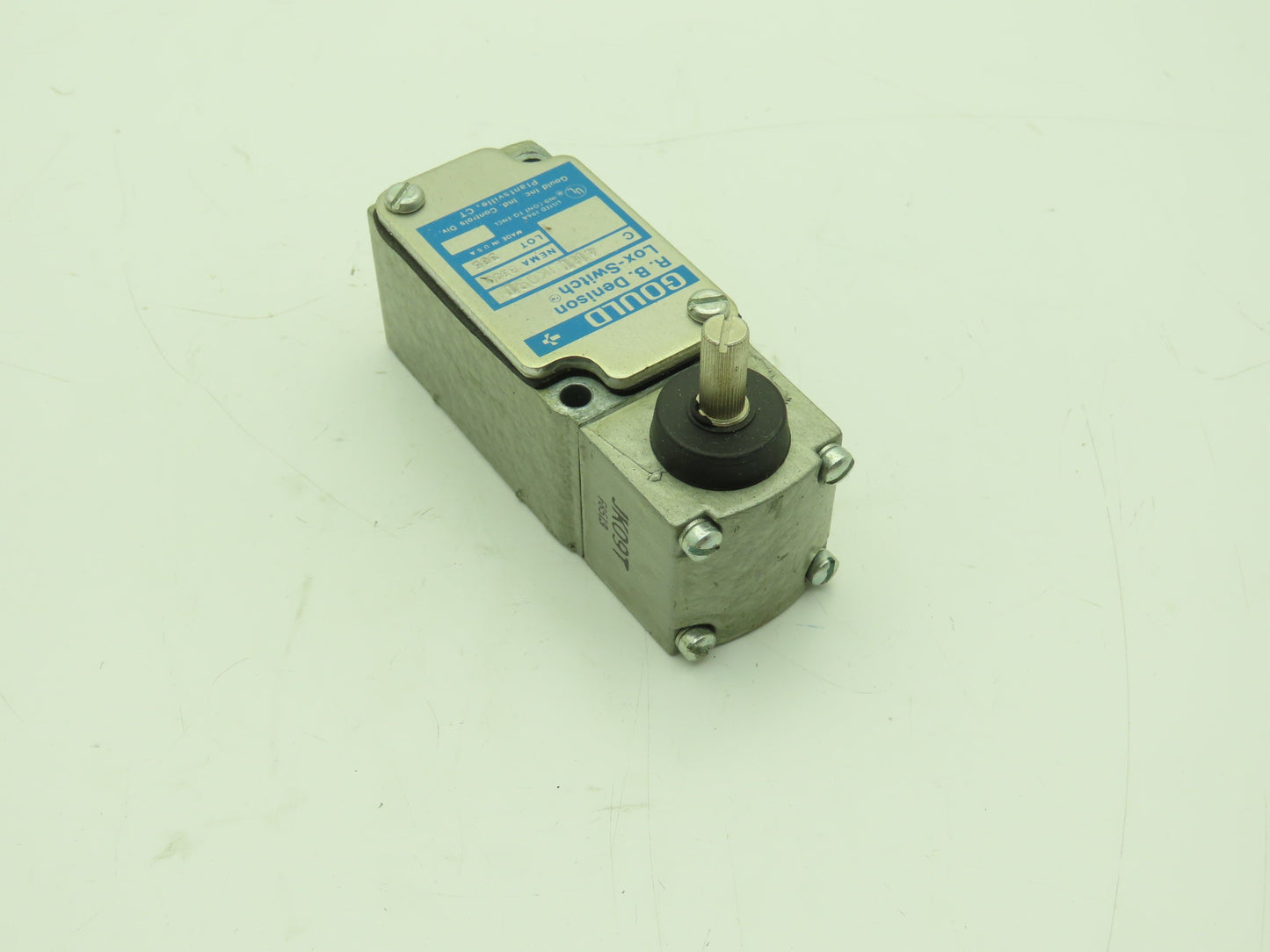 Gould C4HTJK09T R.B. Denison Lox-Switch Limit Switch B300