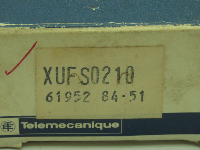 Telemecanique XUFS0210 Glass Fibre Optic Light Guide Cordset Cracked Outer Layer