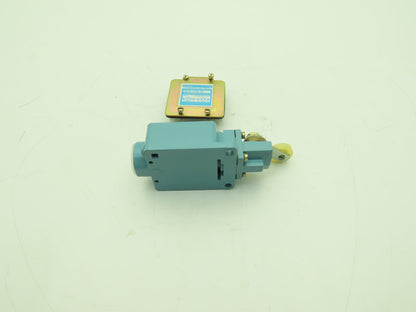 Gould XCK-D15-X2 Limit Switch Body Lever Roller Arm R.B. Denison Lot of 3