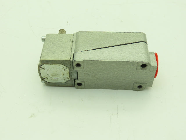 R.B Denison C2BJK09 Lox-Switch Limit Switch NO NC Contacts Telemecanique