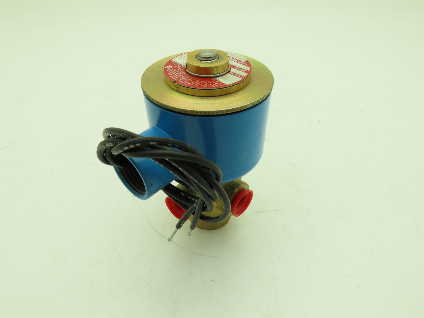 Honeywell Skinner 714X1D2A Brass Solenoid Valve 3-Way NC 24VDC 150 PSI 1/4" NPT