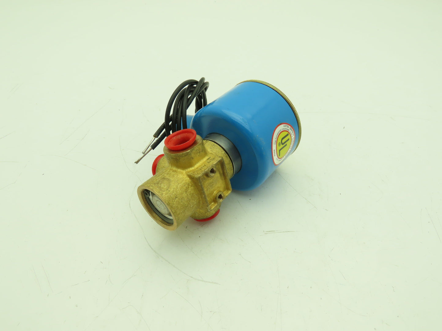Honeywell Skinner 714X1D2A Brass Solenoid Valve 3-Way NC 24VDC 150 PSI 1/4" NPT