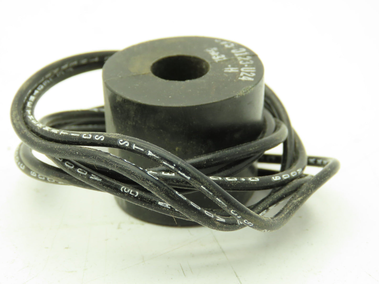 Honeywell Skinner CV5-0123-U24 Solenoid Valve 1/2" ID