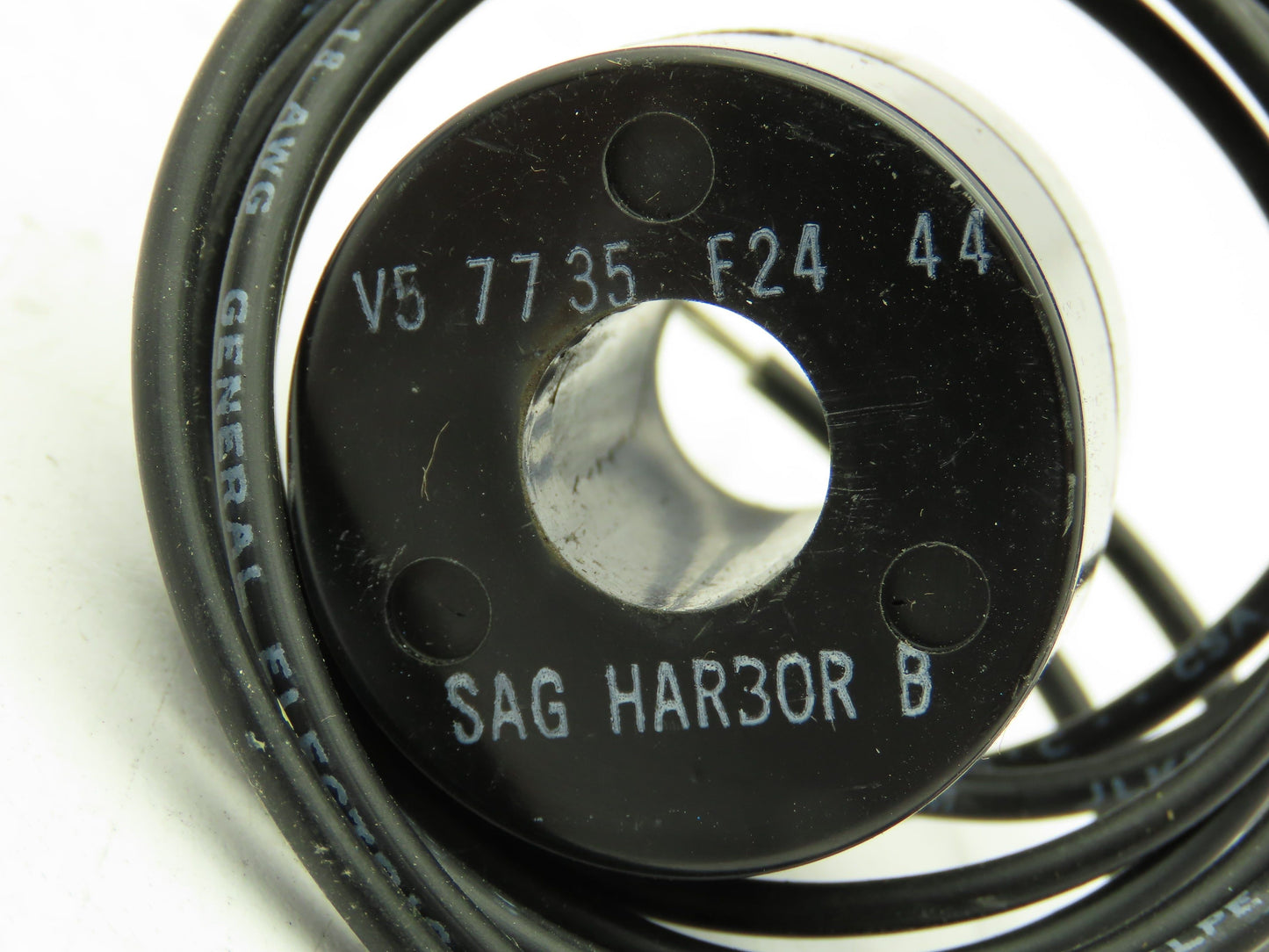 Honeywell Skinner V5-7735-F24 Solenoid Coil 1/2" ID