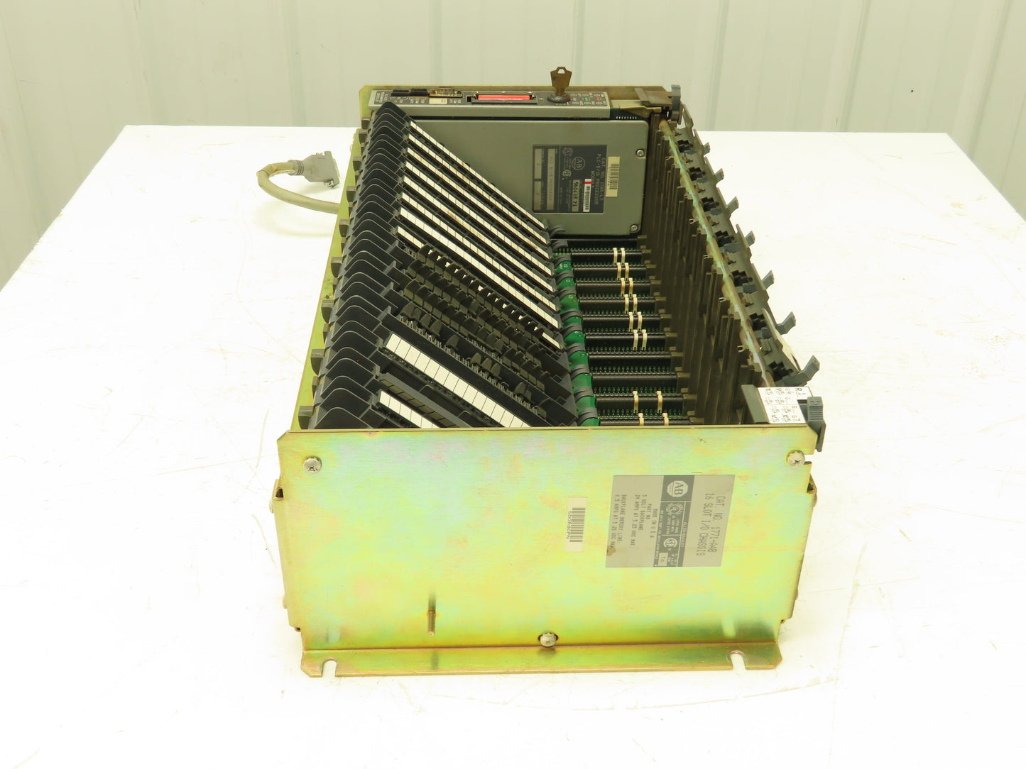 Allen Bradley 1771-A4B  16-Slot Chassis Rack I/O Backplane PLC-5/15 Processor