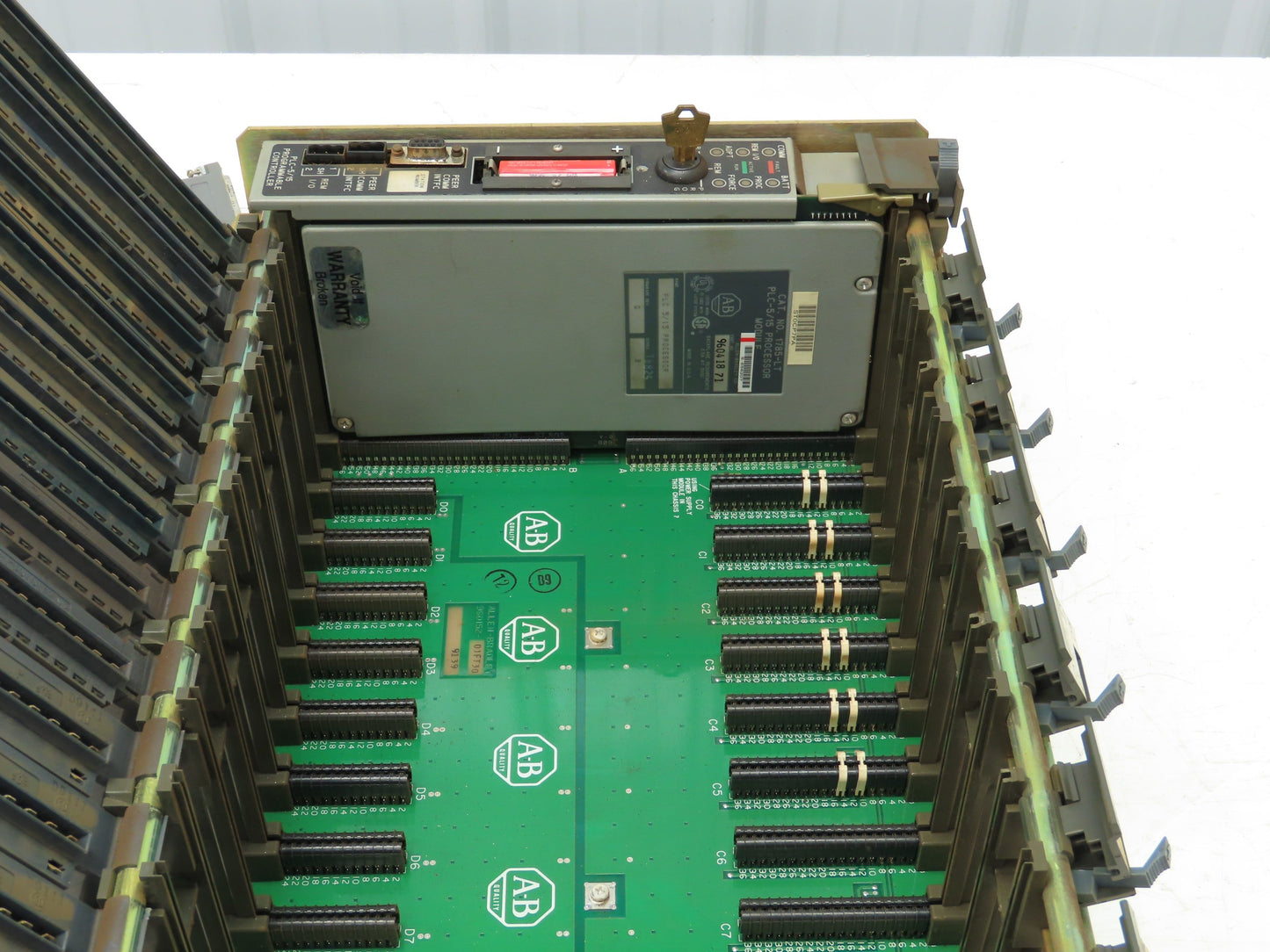 Allen Bradley 1771-A4B  16-Slot Chassis Rack I/O Backplane PLC-5/15 Processor