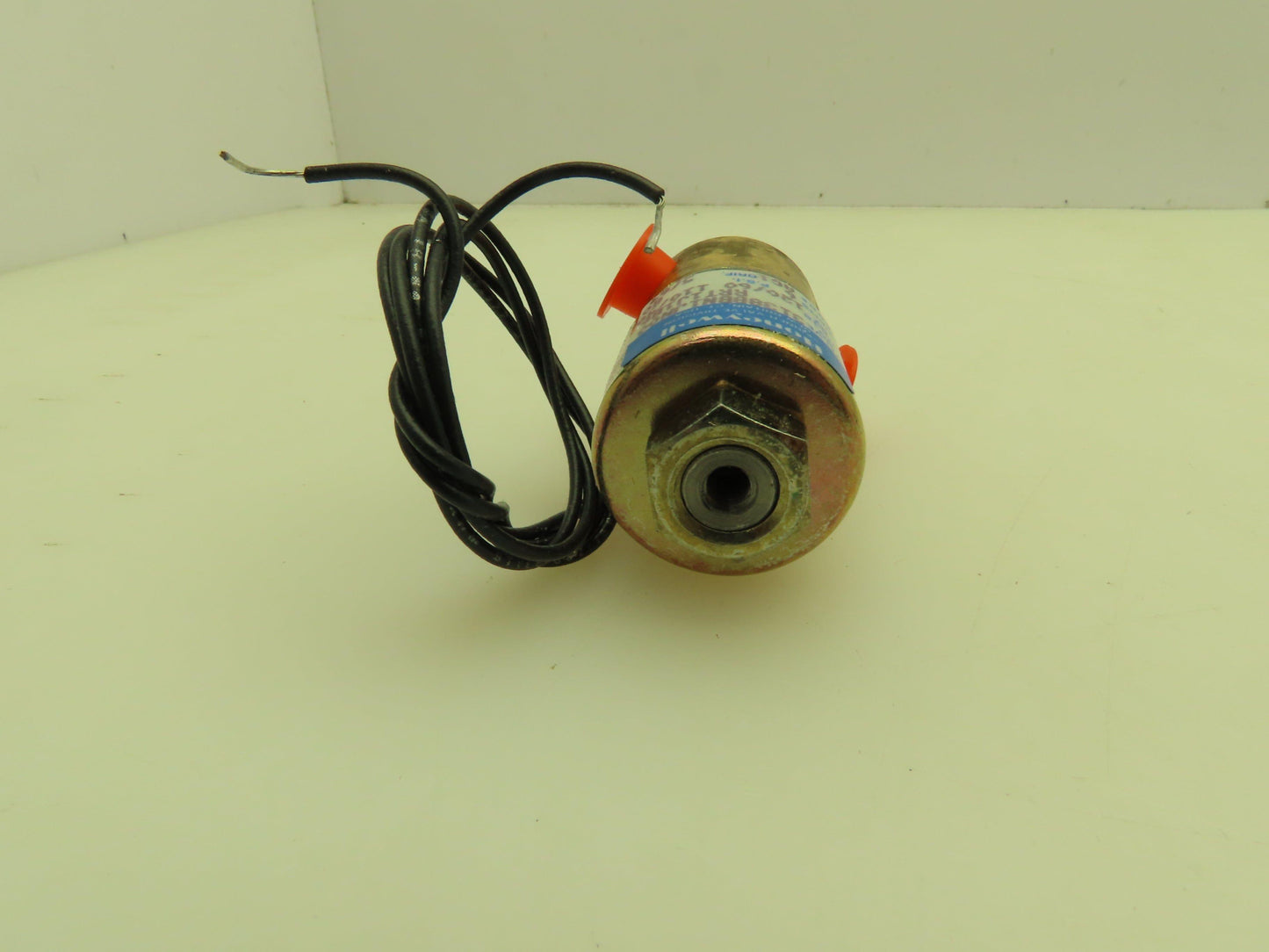 Honeywell Skinner 3138BBN1JN00 Solenoid Valve 3-Way NO 120VAC 80 PSI 1/8" NPT