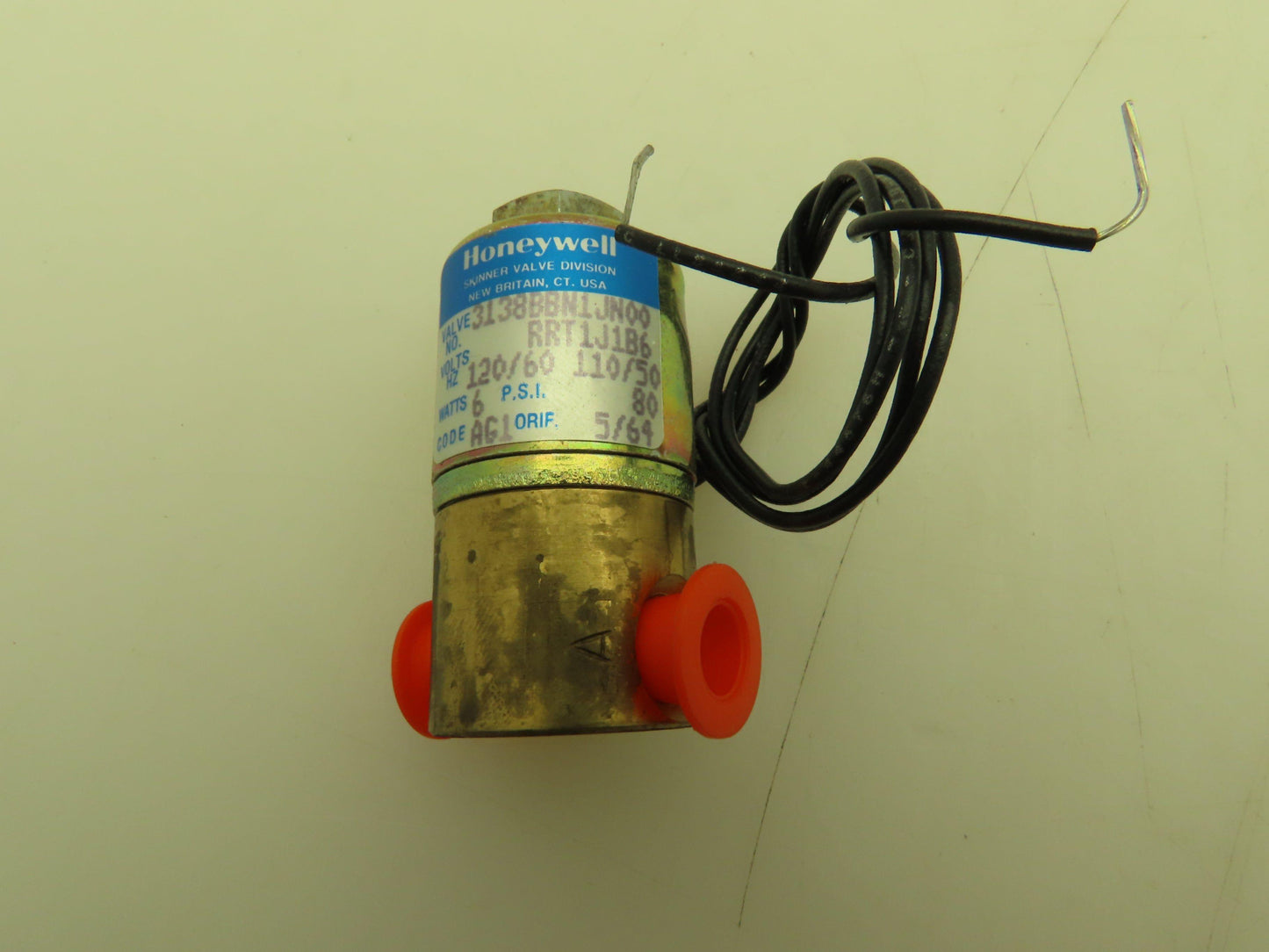 Honeywell Skinner 3138BBN1JN00 Solenoid Valve 3-Way NO 120VAC 80 PSI 1/8" NPT