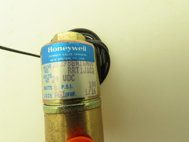Honeywell Skinner 3139BBN1GN00 Solenoid Valve 3-Way NC 24VDC 100 PSI 1/8" NPT