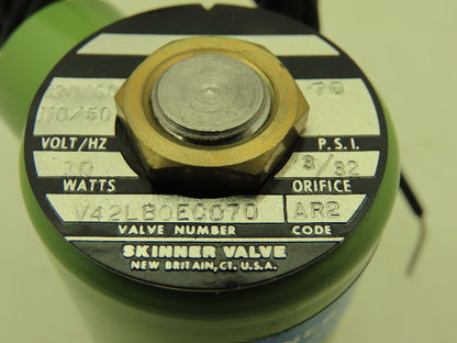 Honeywell Skinner V42LB0EC070 Solenoid Valve 2-Way NC 120V 70 PSI 1/4" NPT